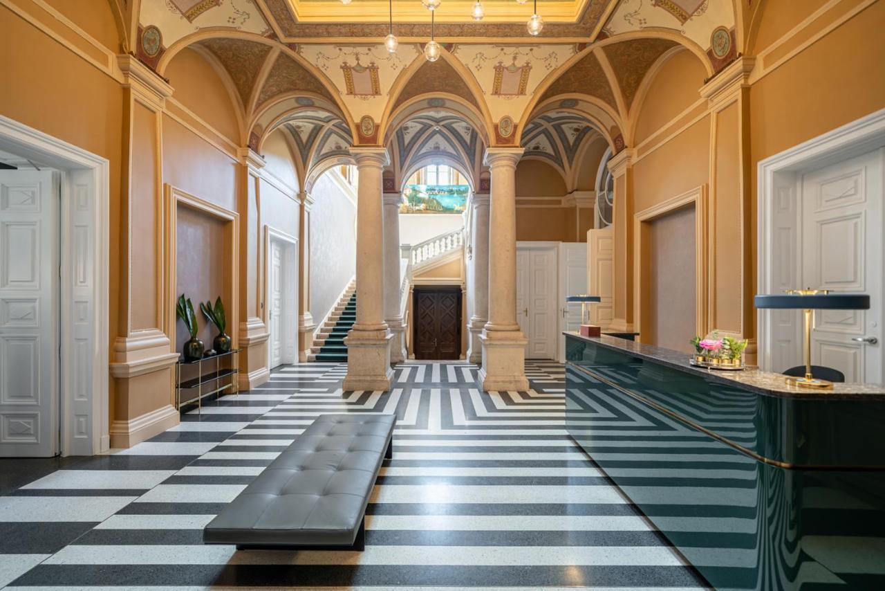 Botaniq Castle Of Tura - Small Luxury Hotels Of The World Екстер'єр фото
